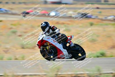 media/Apr-13-2025-TrackXperience (Sun) [[fb1ef998a6]]/Level 2 (Intermediate)/Turn 6 (Session 2)/